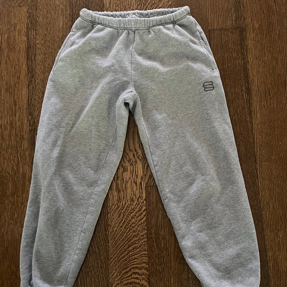 Aritzia Grey Sweatpants - Size XS